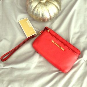 Michael Kors Bedford leather Wristlet NWT